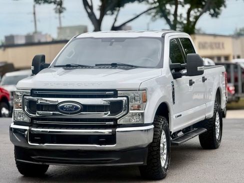 Used 2020 Ford F250 XLT w/ FX4 Off-Road Package AWD/4WD image 3