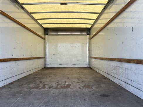 Used 2021 GMC Savana 3500 Extended w/ Power Convenience Package image 13