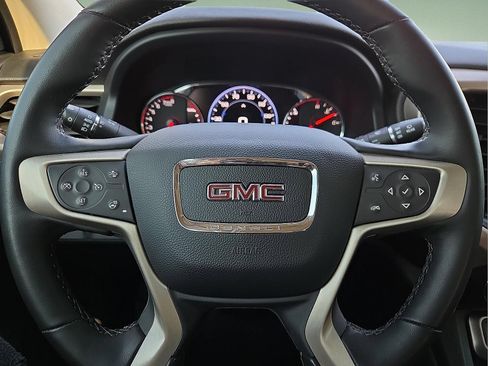 Used 2023 GMC Acadia Denali FWD image 24