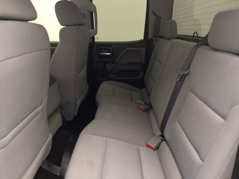 Used 2017 Chevrolet Silverado 1500 Custom w/ Custom Convenience Package RWD image 18