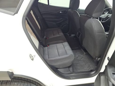 Used 2024 Chevrolet Trax RS w/ Driver Confidence Package image 18