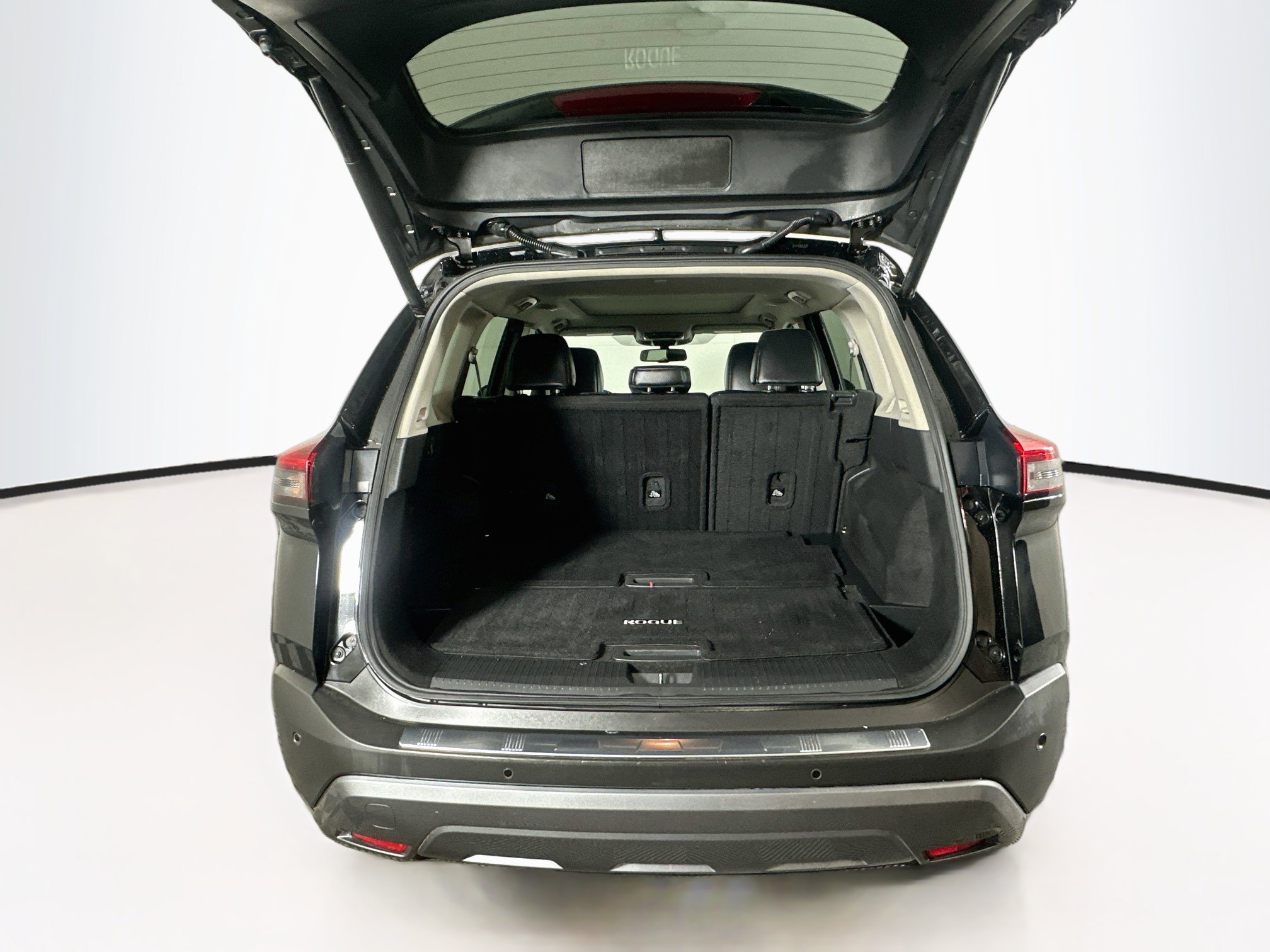 Used 2023 Nissan Rogue SL w/ SL Premium Package FWD image 30
