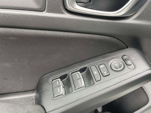 Used 2025 Honda Civic Sport image 28