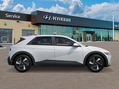 New 2026 Hyundai Ioniq 5 SEL AWD/4WD image 7