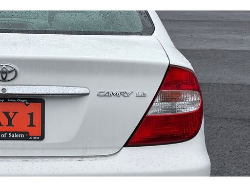 Used 2002 Toyota Camry LE image 25