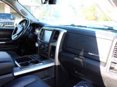 Used 2014 RAM 1500 Laramie w/ Convenience Group image 18