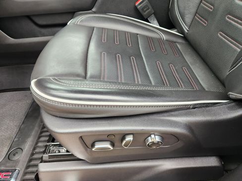 Used 2024 GMC Sierra 2500 AT4X image 24