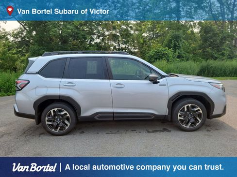 Certified 2025 Subaru Forester Limited AWD/4WD image 6