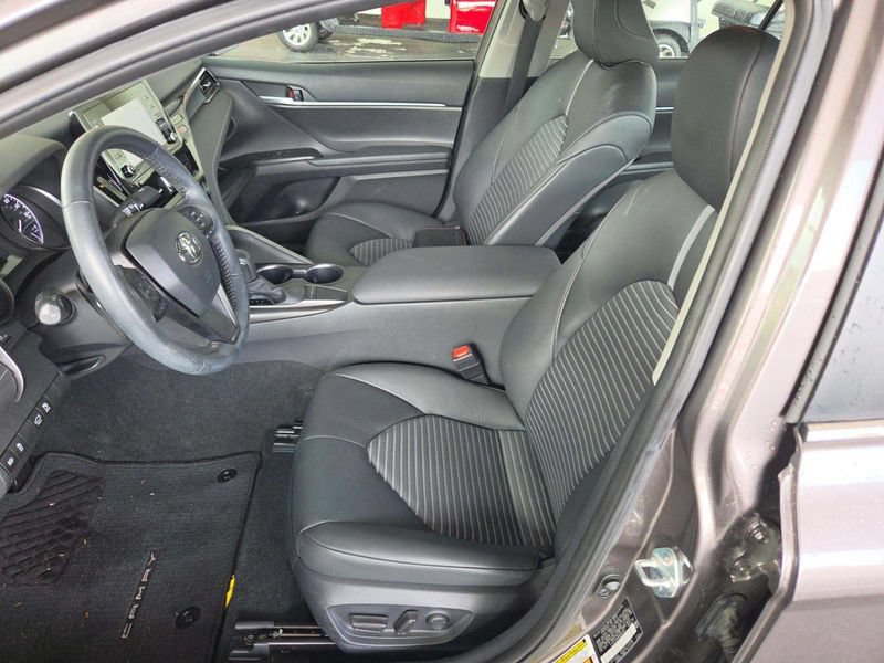Used 2024 Toyota Camry SE w/ Blackout Package (TMS) FWD image 10