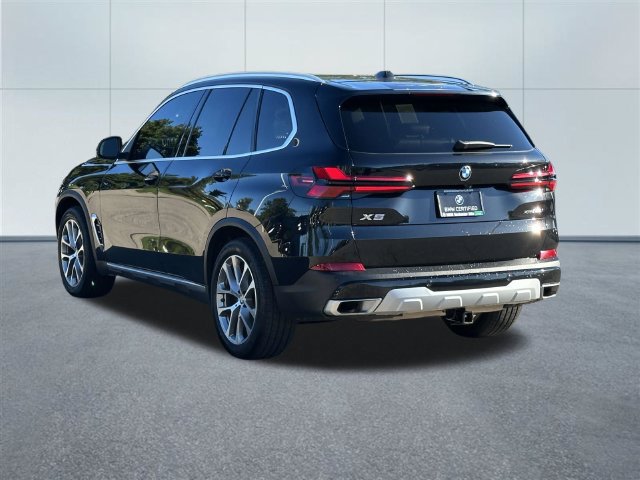 Certified 2024 BMW X5 xDrive40i w/ Premium Package AWD/4WD image 9