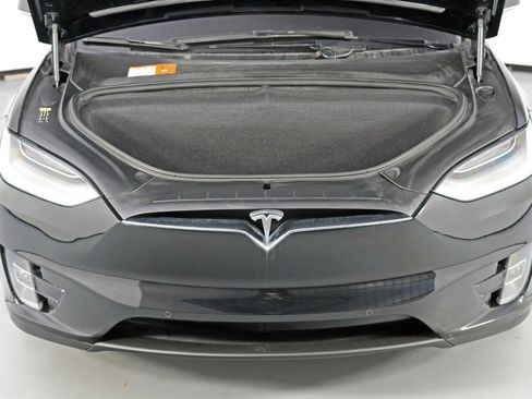 Used 2018 Tesla Model X 100D image 8