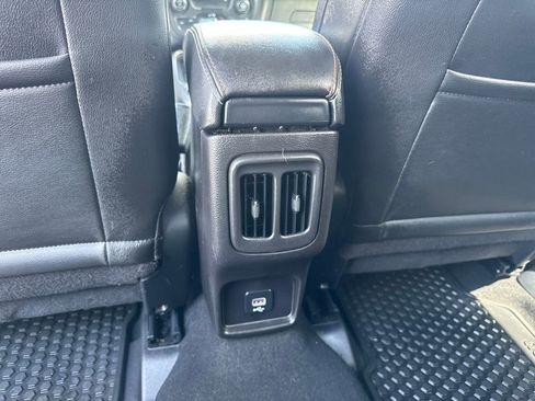 Used 2020 Jeep Compass Latitude w/ Cold Weather Group AWD/4WD image 21