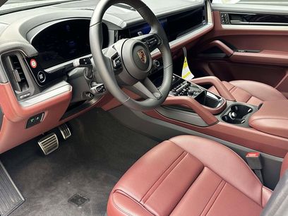 New 2025 Porsche Cayenne S