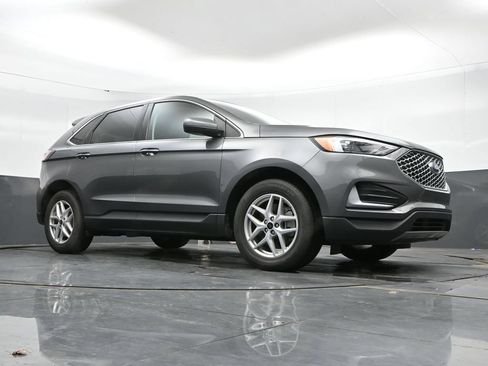 Used 2024 Ford Edge SEL AWD/4WD image 42