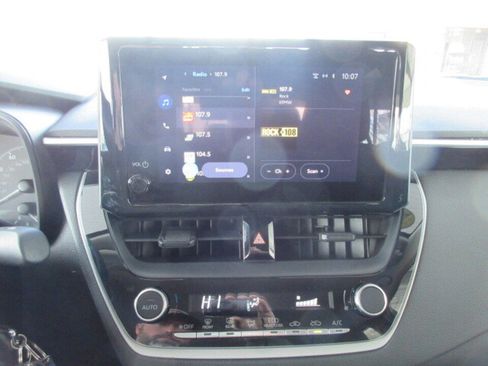 Used 2024 Toyota Corolla LE image 15