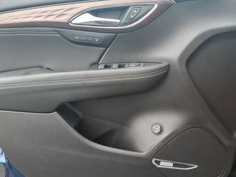 Used 2023 Buick Envision Avenir AWD/4WD image 17