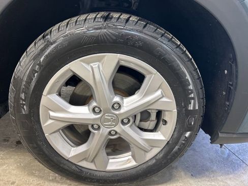 Certified 2024 Honda HR-V LX image 6