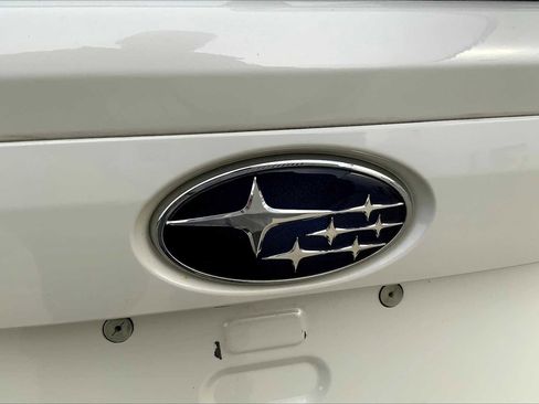 Used 2018 Subaru Crosstrek 2.0i Limited image 32