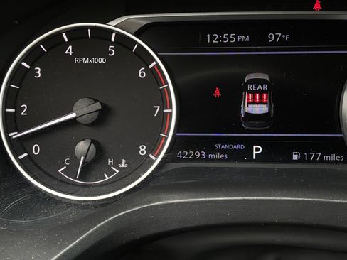 Used 2025 Nissan Rogue SV FWD image 38