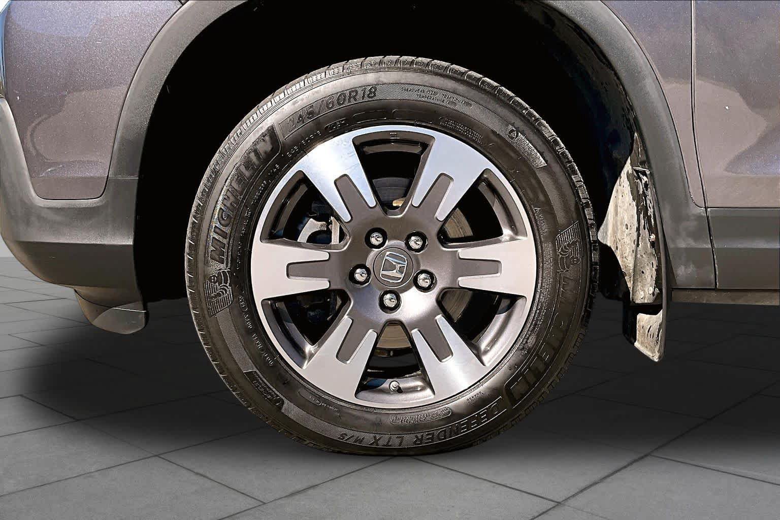 Used 2019 Honda Ridgeline RTL-E image 11