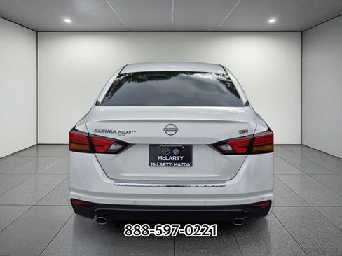 Used 2023 Nissan Altima 2.5 SR w/ SR Premium Package FWD image 4