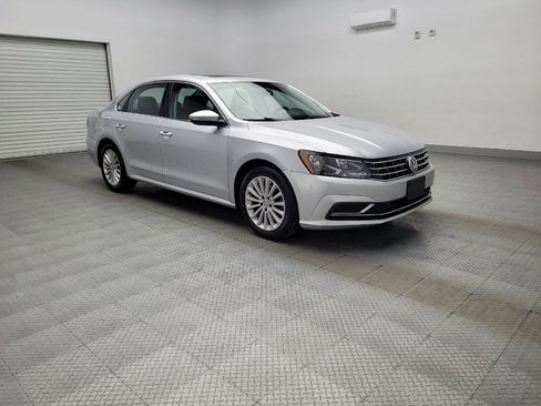 Used 2017 Volkswagen Passat 1.8T SE image 13