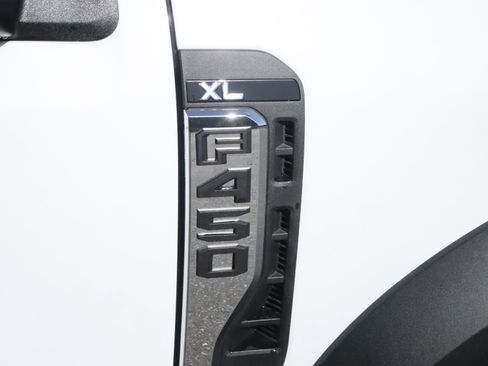 Used 2024 Ford F450 XL w/ XL Chrome Package image 24