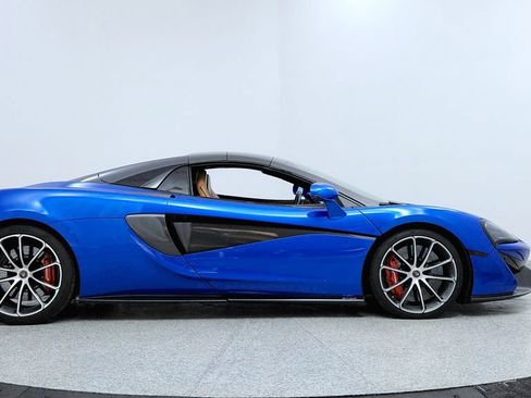 Used 2018 McLaren 570S Spider image 6