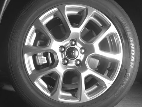 Used 2025 Jeep Compass Limited image 12