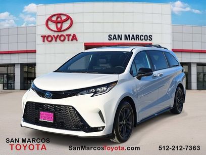 New 2025 Toyota Sienna XSE