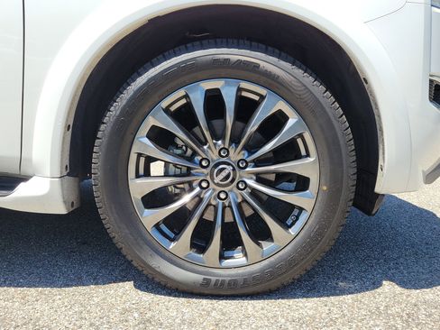 Certified 2023 Nissan Armada Platinum w/ Captain's Chairs Package AWD/4WD image 10
