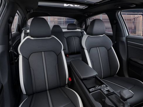New 2025 Kia K5 GT-Line w/ GT-Line Premium Package FWD image 15