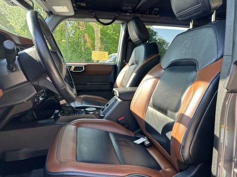 Used 2024 Ford Bronco Outer Banks AWD/4WD image 39