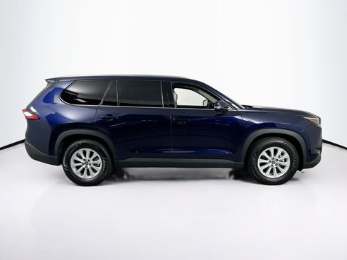 Used 2024 Toyota Grand Highlander AWD image 4