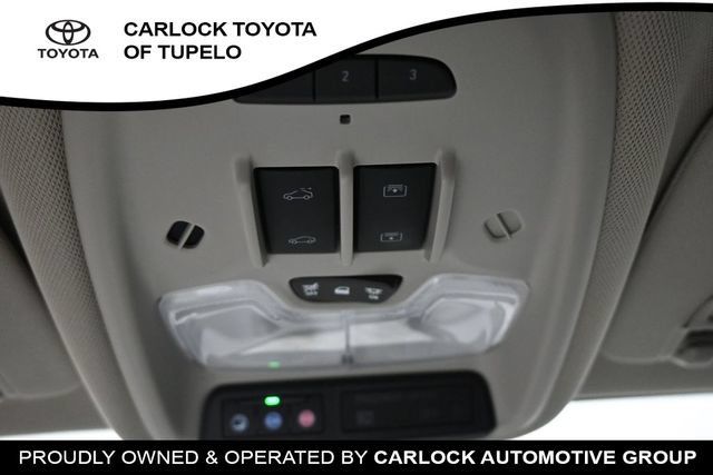 Used 2023 Buick Encore GX Essence w/ Experience Buick Package FWD image 36