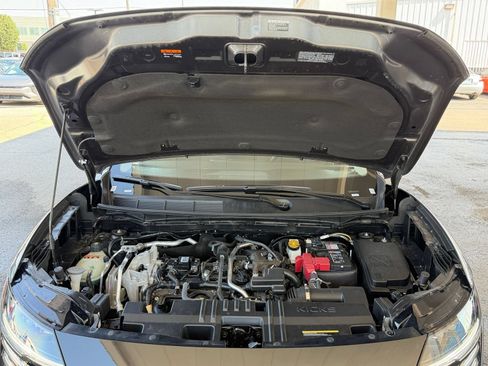 Used 2026 Nissan Kicks SR FWD image 31