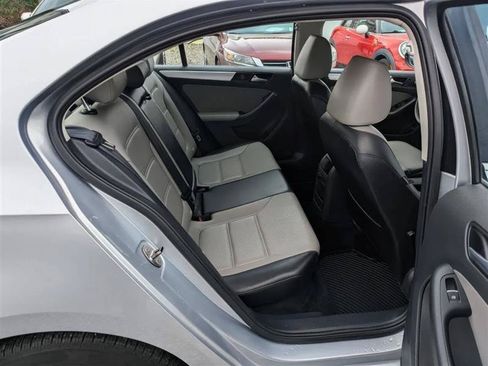 Used 2014 Volkswagen Jetta SEL FWD image 14