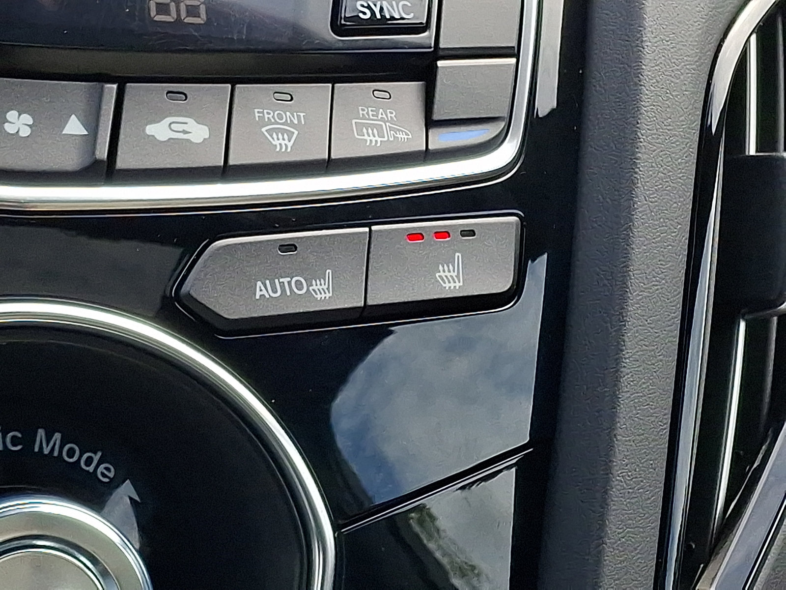 Certified 2025 Acura RDX SH-AWD image 24