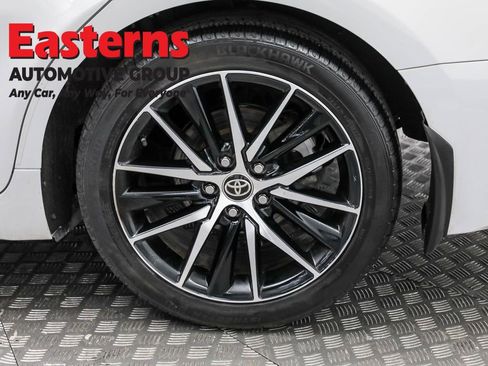 Used 2023 Toyota Camry SE image 32