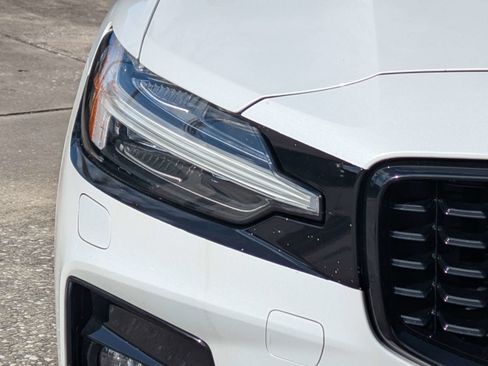 Certified 2024 Volvo S60 B5 Plus w/ Climate Package FWD image 10