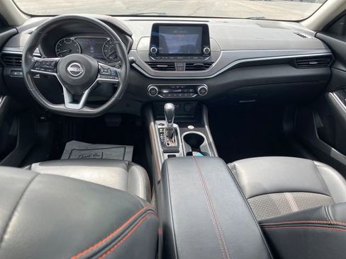 Used 2024 Nissan Altima 2.5 SR AWD/4WD image 5