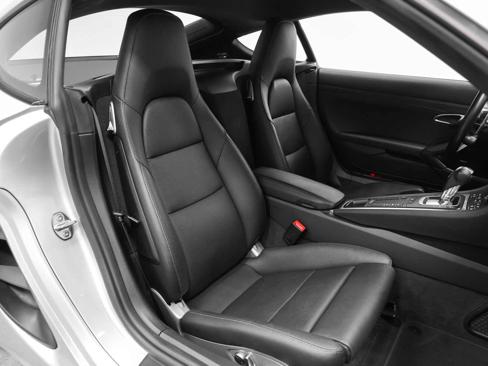 Certified 2021 Porsche 718 Cayman S RWD image 22