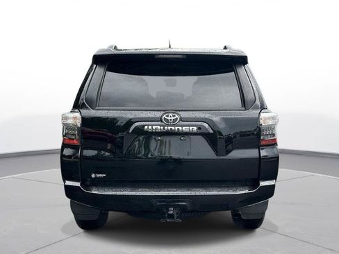 Used 2019 Toyota 4Runner SR5 RWD image 7