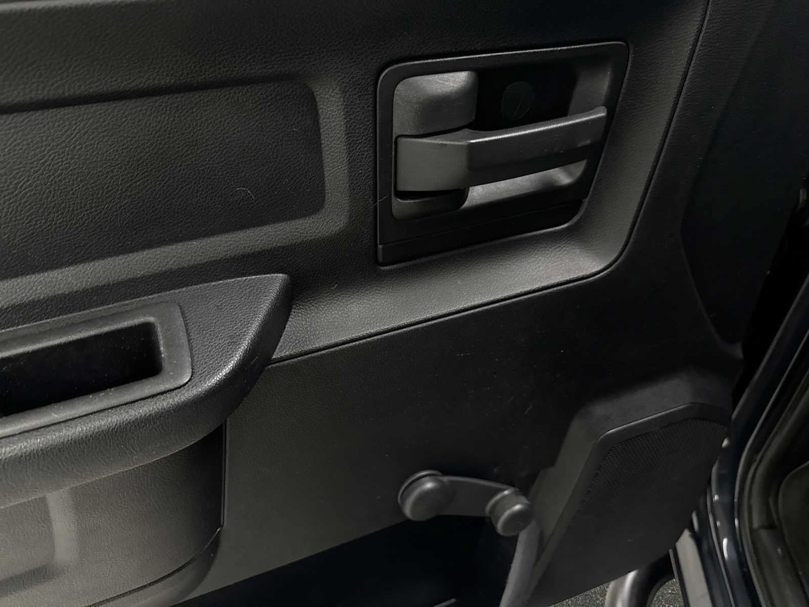 Used 2013 RAM 1500 Express RWD image 15