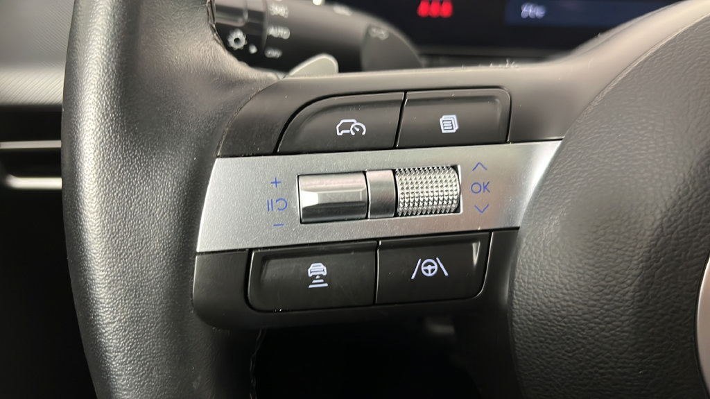 Used 2025 Hyundai Sonata SEL FWD image 22