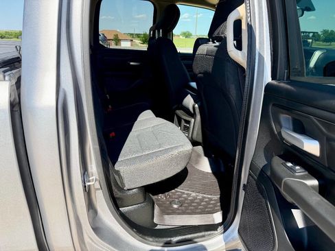 Used 2019 RAM 1500 Tradesman AWD/4WD image 15