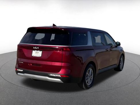 Used 2024 Kia Carnival LX image 14