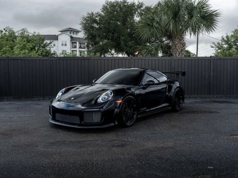 Used 2018 Porsche 911 GT2 RS RWD image 8