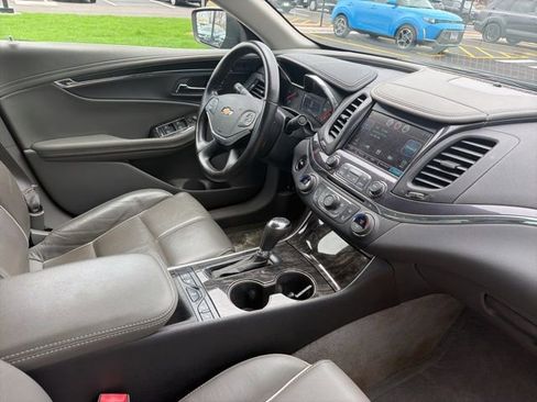 Used 2015 Chevrolet Impala LTZ image 12