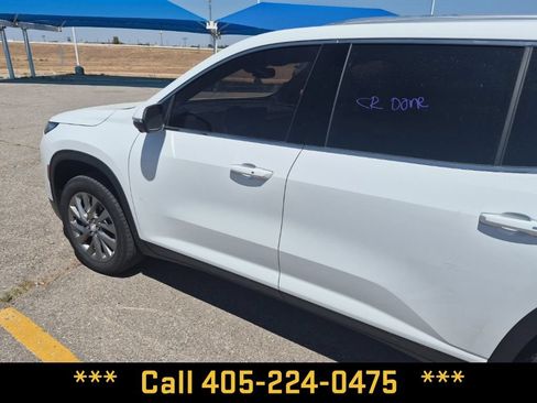 Used 2026 Buick Enclave Preferred FWD image 8
